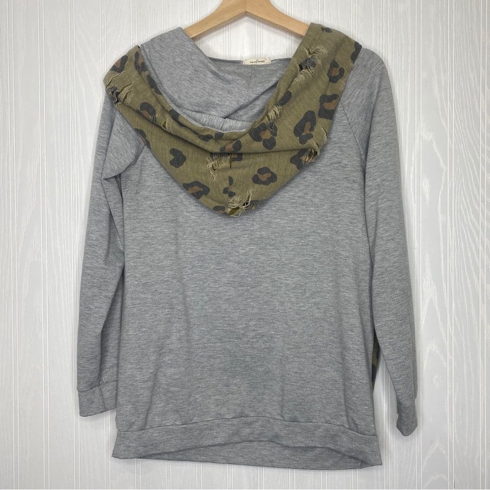 Mon Ami Hooded Leopard Distressed Long Sleeve Shirt Size Small - Picture 5 of 8